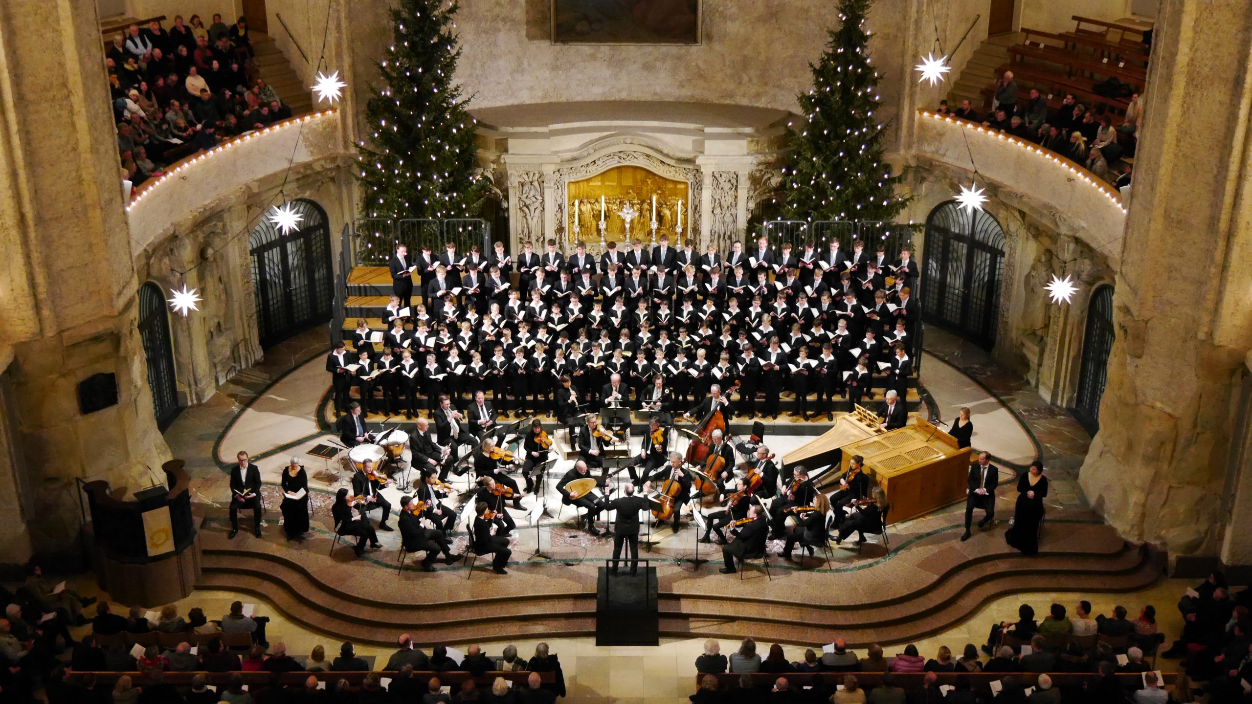 Weihnachtsoratorium von Johann Sebastian Bach mit dem Dresdner Kreuzchor in der Kreuzkirche Dresden