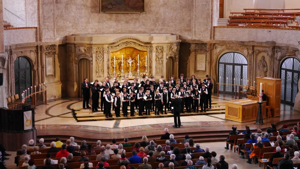 Knabenchor Dresden | "Misericordias domini in der Dresdner Kreuzkirche" | 3. Mai 2025 1 Knabenchor Dresden, Vesper in der Kreuzkirche Dresden