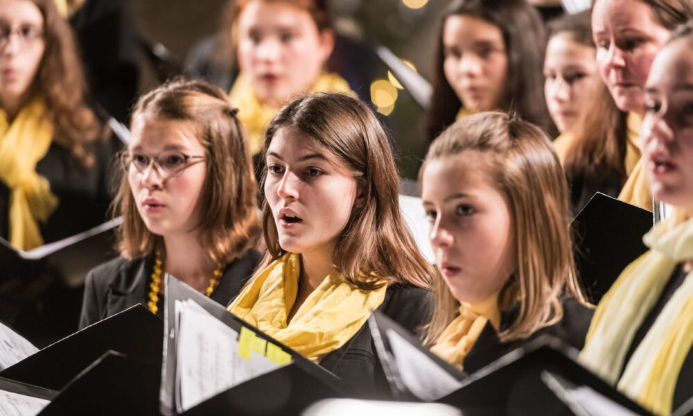 Mädchen- und Frauenchor der Schola Cantorum Leipzig Bernhard Steiner, Leitung, Chormusik