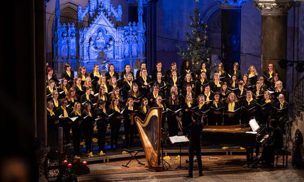 Mädchen- und Frauenchor der Schola Cantorum Leipzig Bernhard Steiner, Leitung, Chormusik