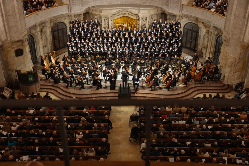 "Kruzianer begeistern mit Brahms" | Brahms Requiem am 16.11.2025 2 Brahms Requiem mit dem Dresdner Kreuzchor