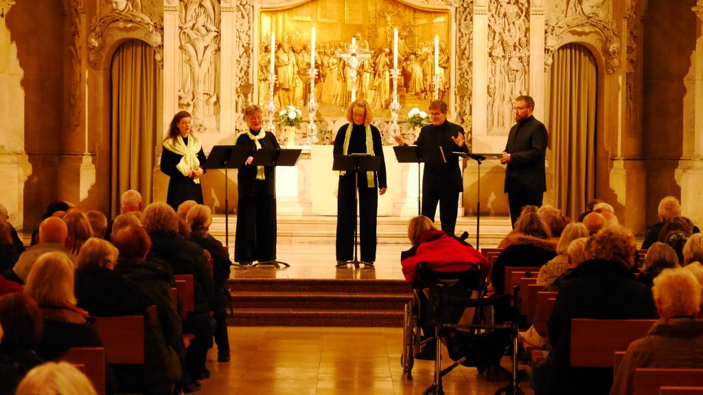 Ensemble VokalChoral in der Vesper der Kreuzkirche Dresden