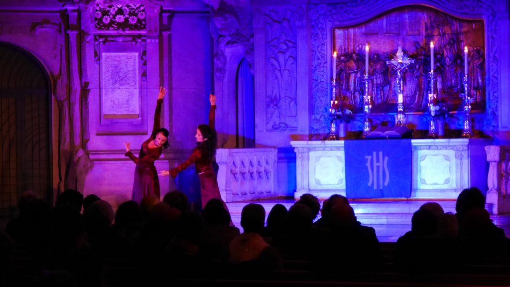 "Präludien im Advent" | Orgelkonzert mit Tanz und Licht am 3. Dezember 2025 1 weihnachtliches Orgelkonzert mit Tanz und Musik, Kreuzorganist Holger Gehring