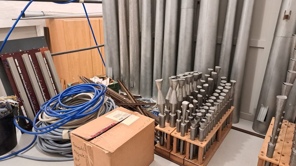 Umfangreiche Sanierung der großen Jehmlich Orgel 2026 gestartet | Klanggewalt trifft High-Tech 8 Umfangreiche Sanierung der großen Jehmlich Orgel 2026 gestartet | Klanggewalt trifft High-Tech 4